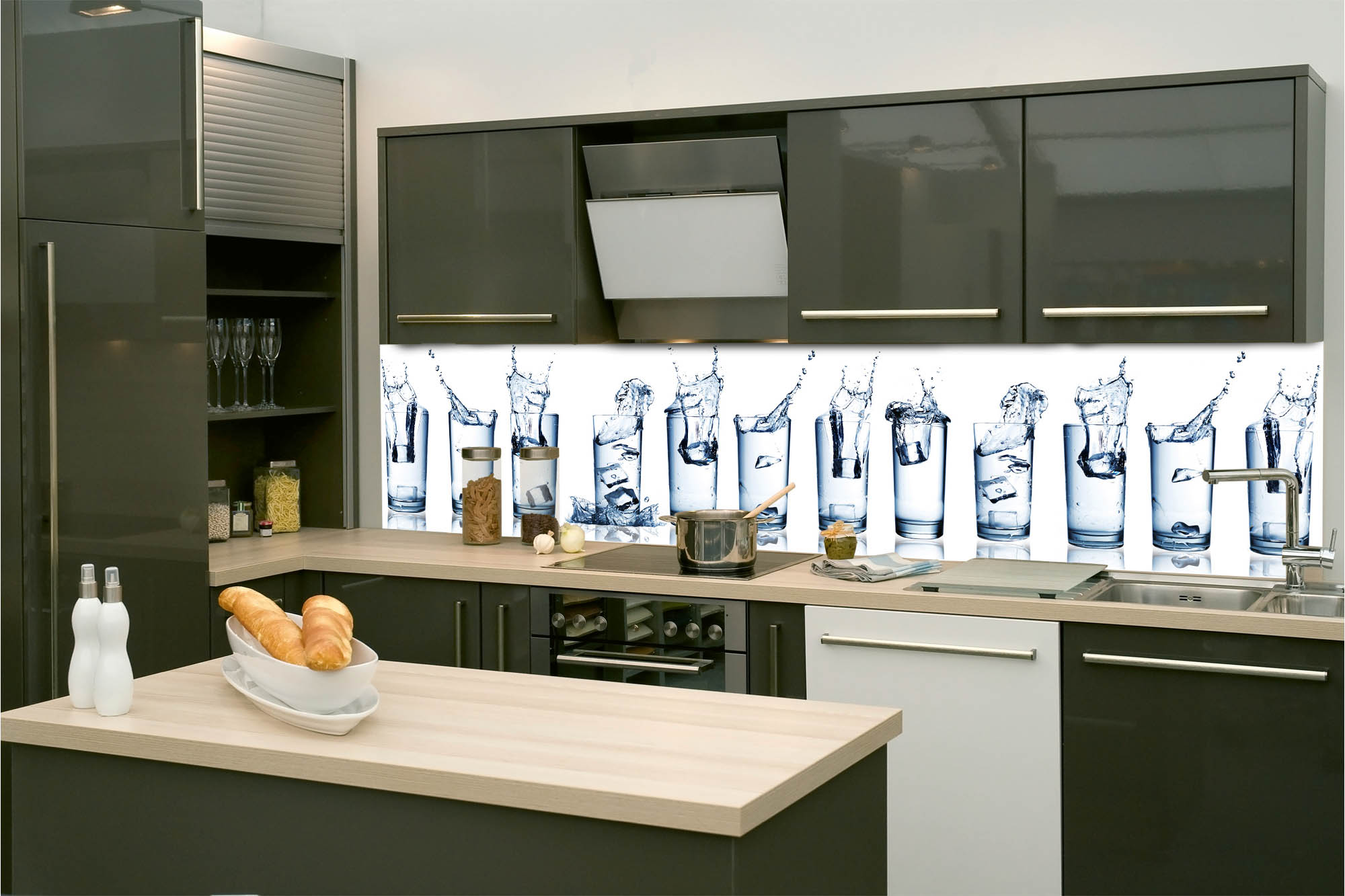 Küchenrückwand Folie - Wasserspritzer in Gläsern 260 x 60 cm